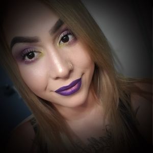 Meet your Posher, Bee